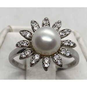 Vintage White Pearl‎ & CZ Flower Cocktail Ring Size 7 Sterling 925 Silver Dainty